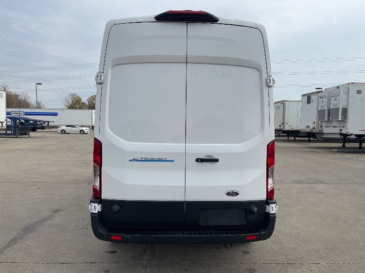 Used 2022 Ford E-Transit 350 - photo 9
