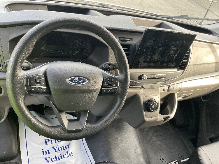 Used 2022 Ford E-Transit 350 - photo 17