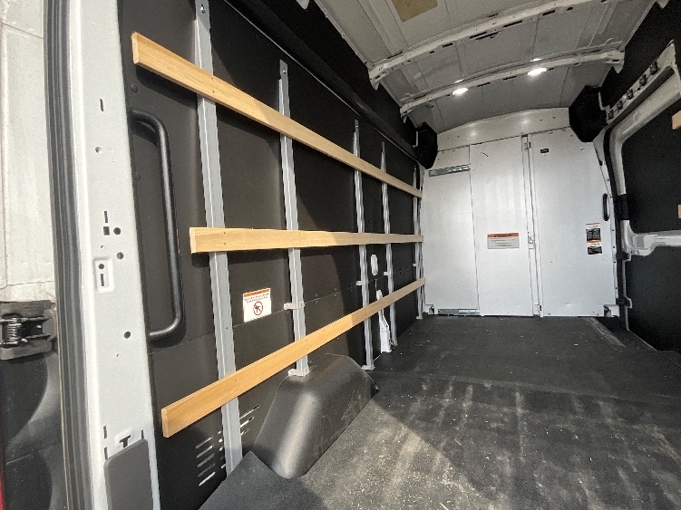 Used 2022 Ford E-Transit 350 - photo 13