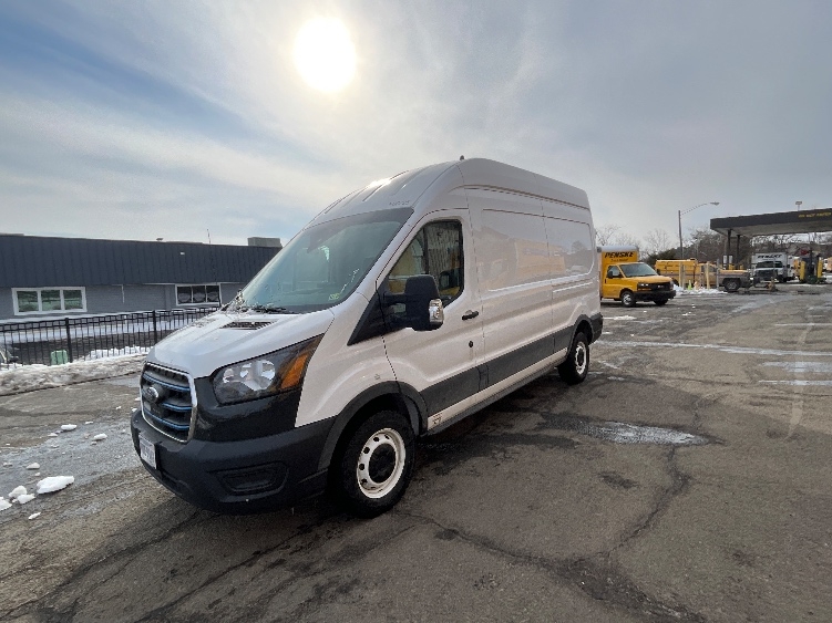 Used 2022 Ford E-Transit 350 - photo 5