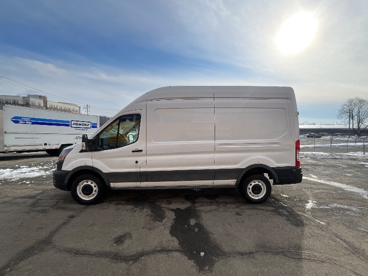 Used 2022 Ford E-Transit 350 - photo 6