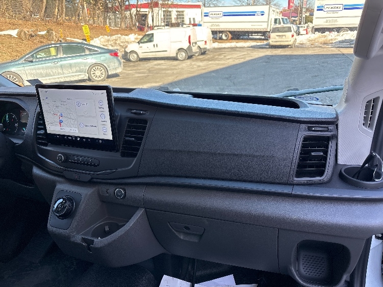 Used 2022 Ford E-Transit 350 - photo 19