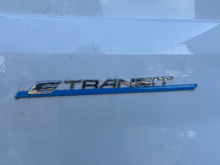 Used 2022 Ford E-Transit 350 - photo 23