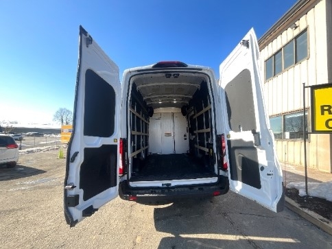 Used 2022 Ford E-Transit 350 - photo 9