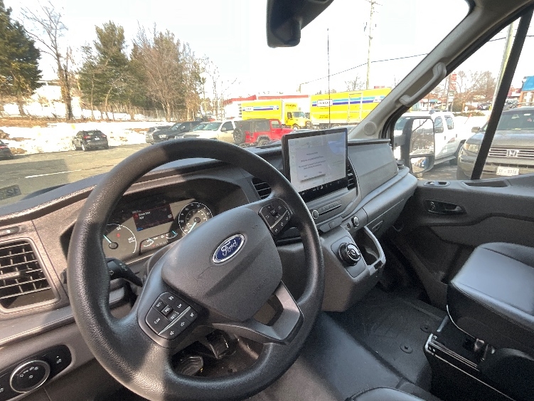 Used 2022 Ford E-Transit 350 - photo 19