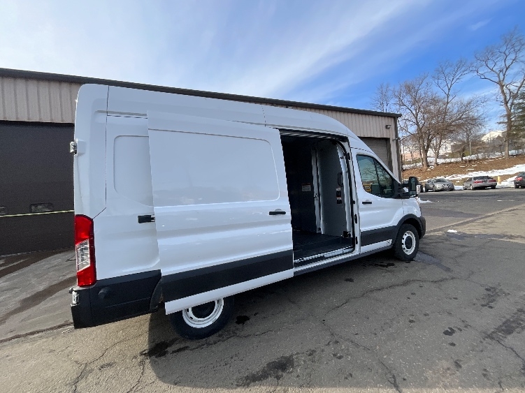 Used 2022 Ford E-Transit 350 - photo 28
