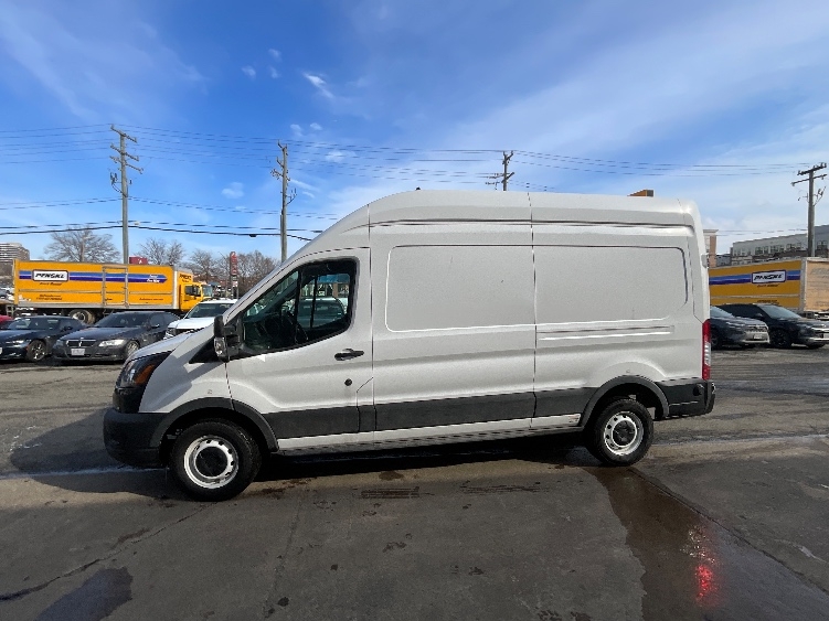 Used 2022 Ford E-Transit 350 - photo 6