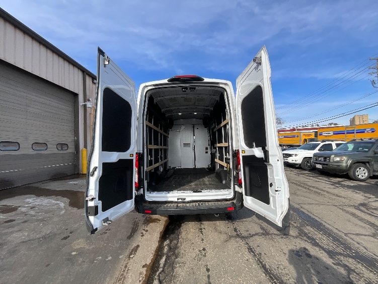 Used 2022 Ford E-Transit 350 - photo 10