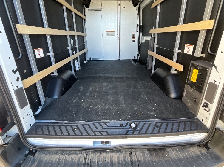 Used 2022 Ford E-Transit 350 - photo 12