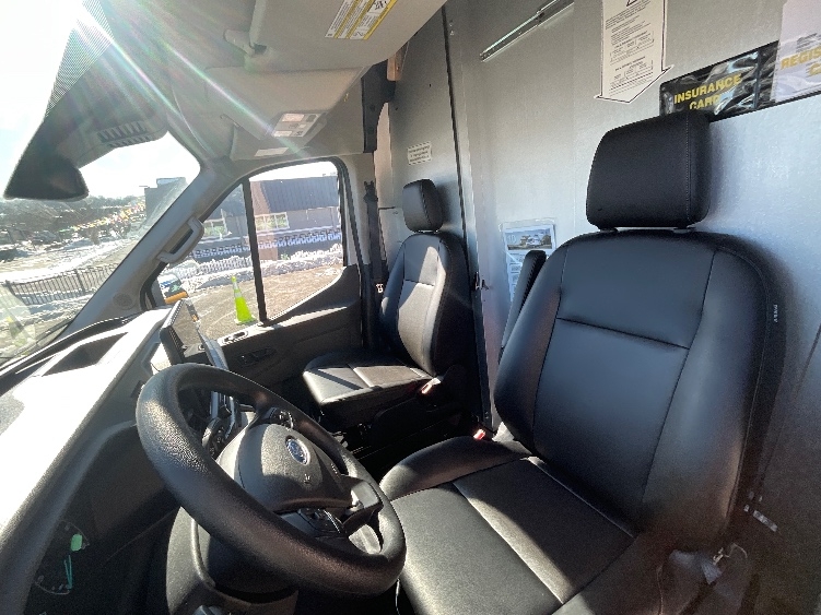Used 2022 Ford E-Transit 350 - photo 21