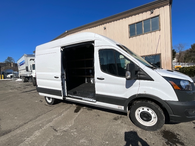 Used 2022 Ford E-Transit 350 - photo 27