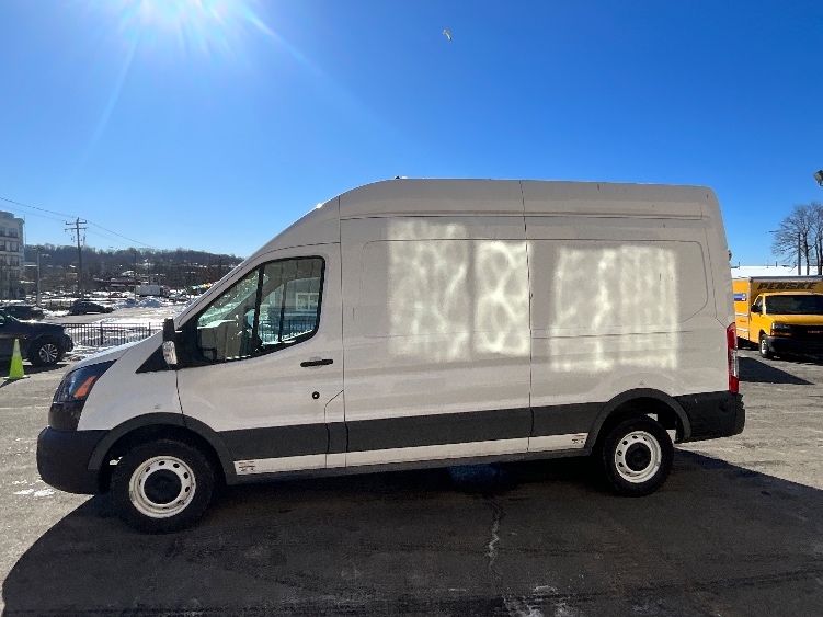 Used 2022 Ford E-Transit 350 - photo 6