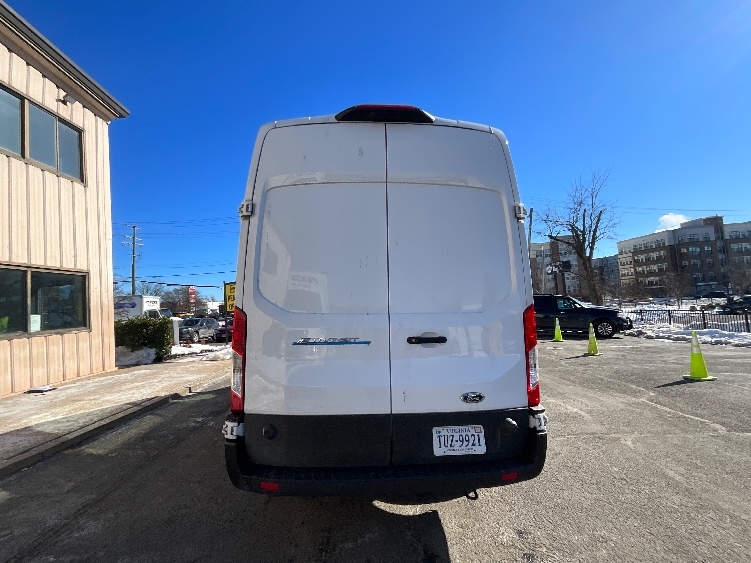 Used 2022 Ford E-Transit 350 - photo 9