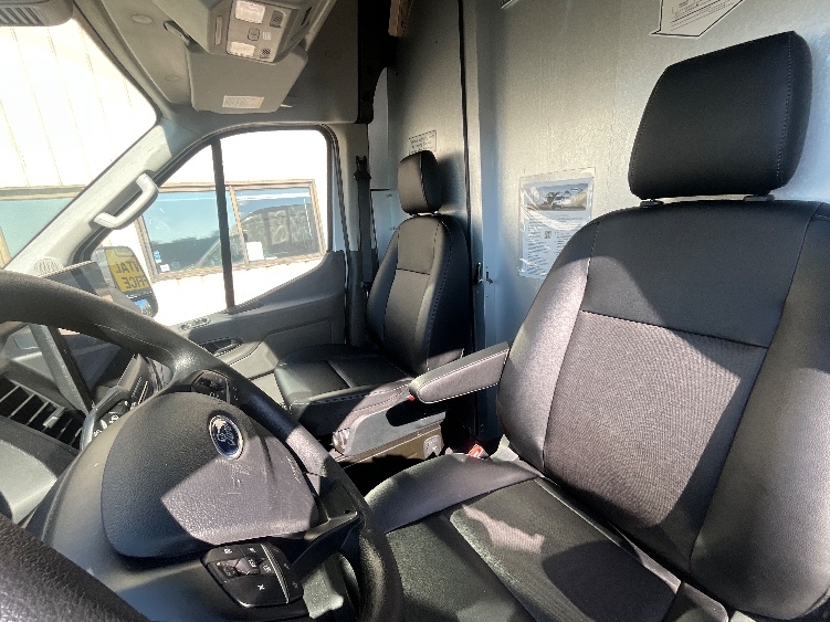 Used 2022 Ford E-Transit 350 - photo 21