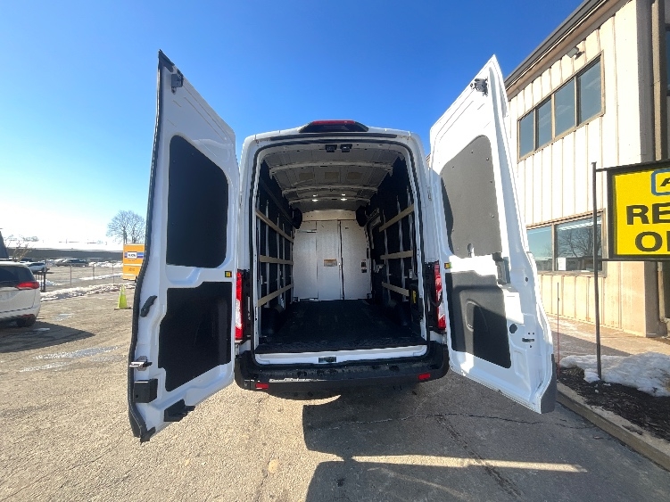 Used 2022 Ford E-Transit 350 - photo 10