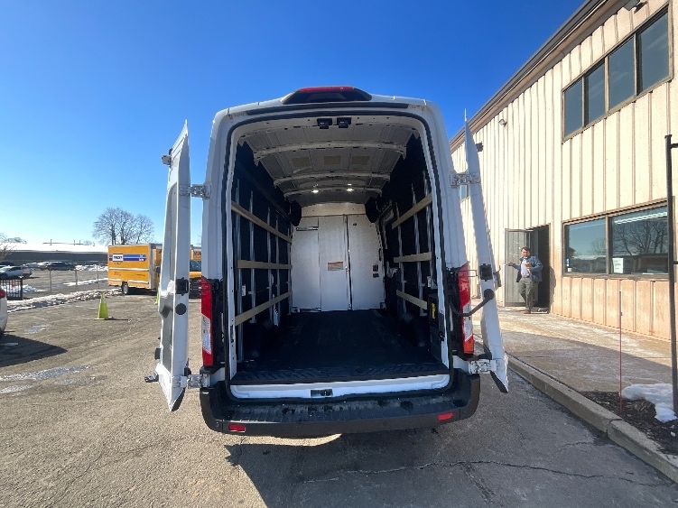 Used 2022 Ford E-Transit 350 - photo 11
