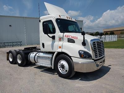 Used 2018 Freightliner Cascadia Detroit DD13 Semi Truck for sale #EBT1485 - photo 1