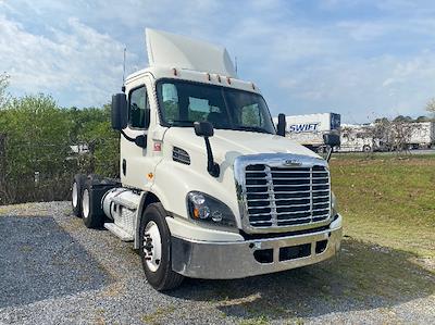 Used 2019 Freightliner Cascadia Detroit DD13 Semi Truck for sale #EBT1554 - photo 1