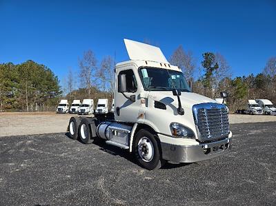 Used 2019 Freightliner Cascadia Detroit DD13 Semi Truck for sale #EBT1555 - photo 1