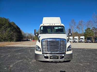 Used 2019 Freightliner Cascadia Detroit DD13 Semi Truck for sale #EBT1555 - photo 2