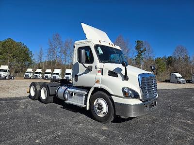 Used 2019 Freightliner Cascadia Detroit DD13 Semi Truck for sale #EBT1557 - photo 1