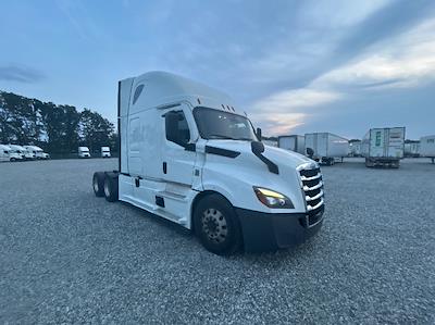 Used 2021 Freightliner Cascadia Detroit DD15AT Semi Truck with Sleeper Cab for sale #EPES21067 - photo 1