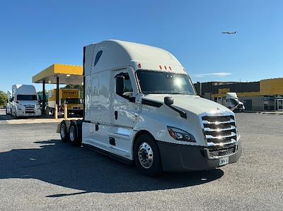 Used 2021 Freightliner Cascadia Detroit DD15AT Semi Truck with Sleeper Cab for sale #EPES21077 - photo 1