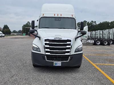 Used 2021 Freightliner Cascadia Detroit DD15AT Semi Truck with Sleeper Cab for sale #EPES21090 - photo 2