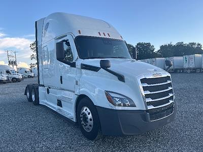 Used 2021 Freightliner Cascadia Detroit DD15AT Semi Truck with Sleeper Cab for sale #EPES21094 - photo 1
