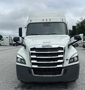 Used 2021 Freightliner Cascadia Detroit DD15AT Semi Truck with Sleeper Cab for sale #EPES21107 - photo 1