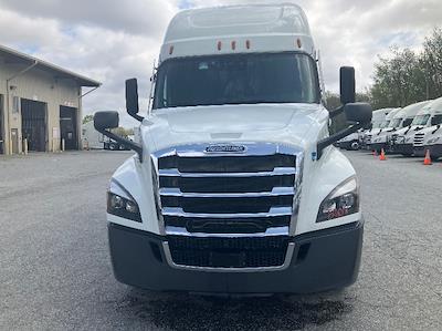 Used 2021 Freightliner Cascadia - photo 1