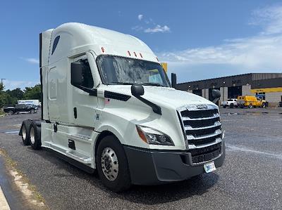 Used 2021 Freightliner Cascadia Detroit DD15AT Semi Truck with Sleeper Cab for sale #EPES21114 - photo 1