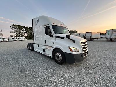 Used 2021 Freightliner Cascadia Detroit DD15AT Semi Truck with Sleeper Cab for sale #EPES21130 - photo 1