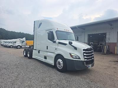 Used 2021 Freightliner Cascadia Detroit DD15AT Semi Truck with Sleeper Cab for sale #EPES21132 - photo 1