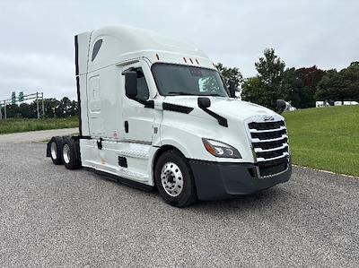 Used 2021 Freightliner Cascadia Detroit DD15AT Semi Truck with Sleeper Cab for sale #EPES21137 - photo 1