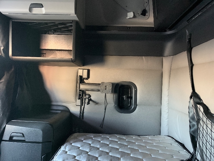 Used 2021 Freightliner Cascadia - photo 19
