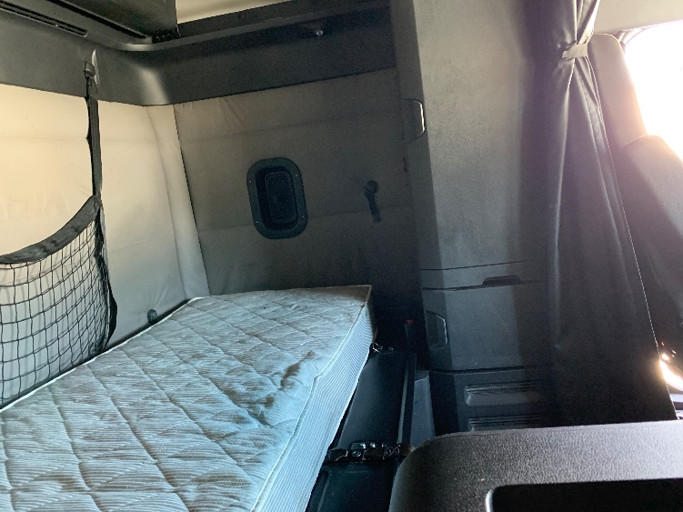 Used 2021 Freightliner Cascadia - photo 20