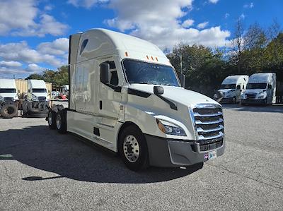 Used 2021 Freightliner Cascadia Detroit DD15AT Semi Truck with Sleeper Cab for sale #EPES21175 - photo 1