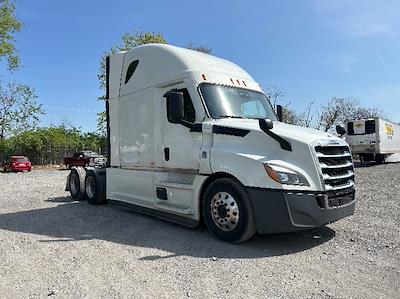 Used 2021 Freightliner Cascadia Detroit DD15AT Semi Truck with Sleeper Cab for sale #EPES21180 - photo 1