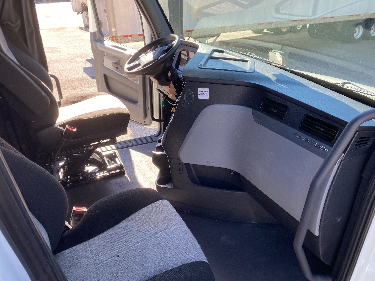 Used 2021 Freightliner Cascadia - photo 17