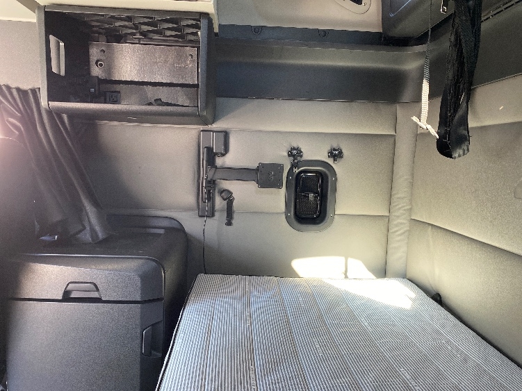 Used 2021 Freightliner Cascadia - photo 21