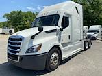Used 2021 Freightliner Cascadia Detroit DD15AT Semi Truck with Sleeper Cab for sale #EPES21198 - photo 3