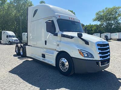 Used 2021 Freightliner Cascadia Detroit DD15AT Semi Truck with Sleeper Cab for sale #EPES21236 - photo 1