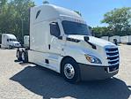Used 2021 Freightliner Cascadia Detroit DD15AT Semi Truck with Sleeper Cab for sale #EPES21236 - photo 1