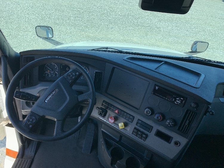 Used 2021 Freightliner Cascadia - photo 13
