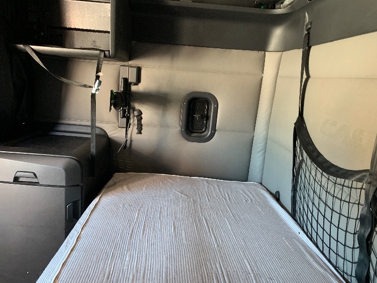 Used 2021 Freightliner Cascadia - photo 20