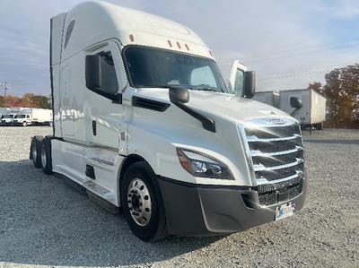 Used 2021 Freightliner Cascadia Detroit DD15AT Semi Truck with Sleeper Cab for sale #EPES21261 - photo 1