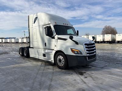 Used 2021 Freightliner Cascadia - photo 1