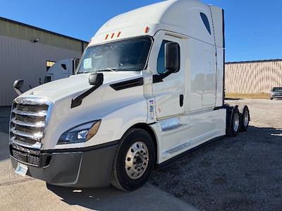 Used 2021 Freightliner Cascadia - photo 1
