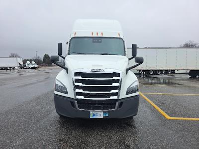 Used 2021 Freightliner Cascadia - photo 1